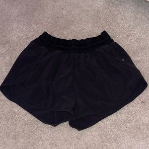 Lululemon tracker short